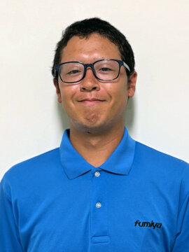 有村コーチ