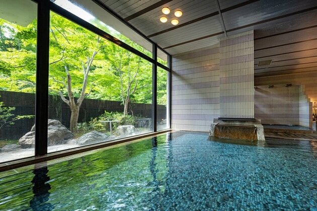 湯西川温泉宿泊プラン　北関東の秘湯・栃木「亀の井ホテル　日光湯西川オールインクルーシブホテル」