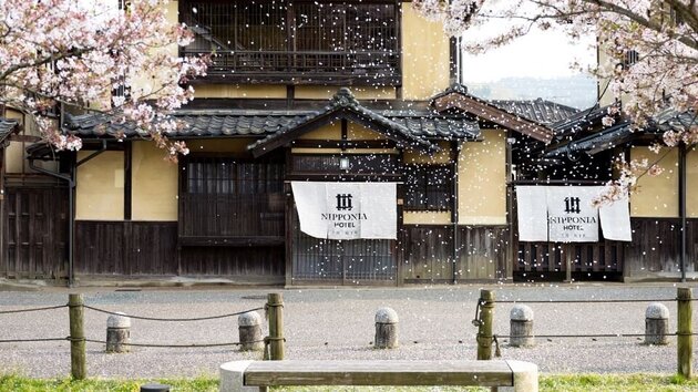 NIPPONIA HOTELに泊まり大洲城で特別体験<br> 桜舞う伊予路 2日間