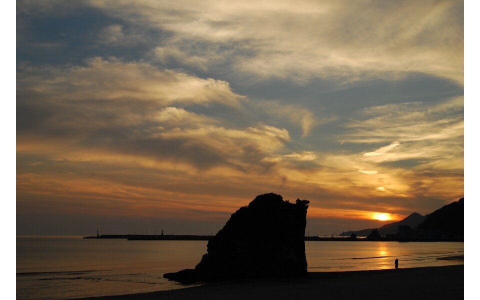 960_稲佐の浜　夕暮れ.jpg